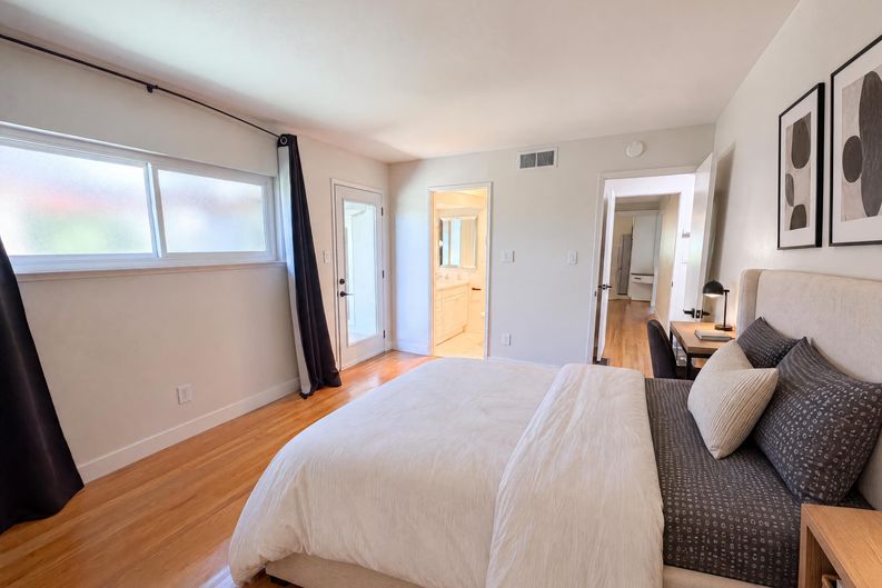 Photo 4 of 27 of 9630 Beachwood Dr, Orangevale, CA