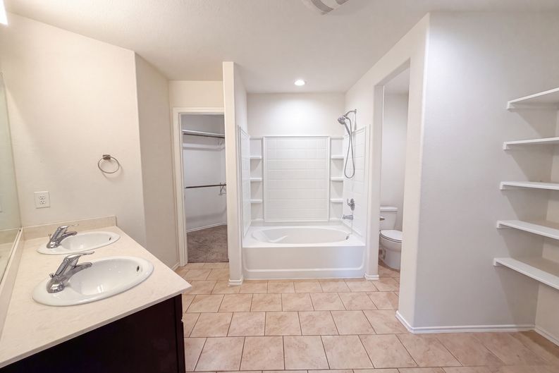 Photo 14 of 17 of 3603 Indigo Forest St, Spring, TX