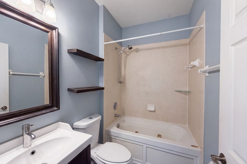 Photo 11 of 19 of 826 Hilly Bend Dr, Apopka, FL