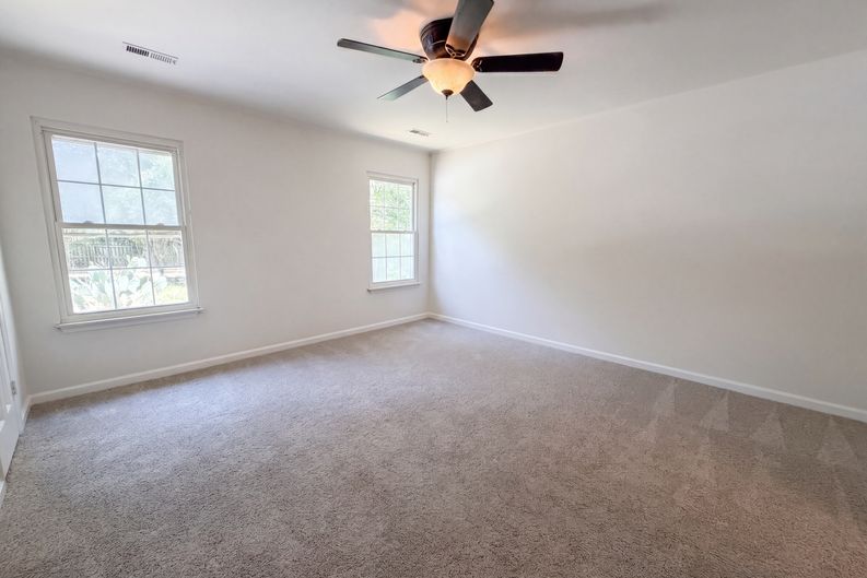 Photo 4 of 22 of 300 Indigo Rd, Goose Creek, SC