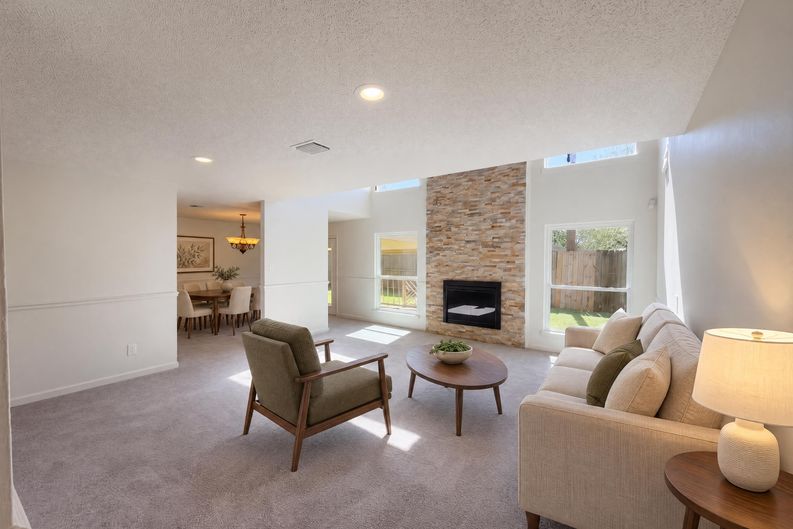 Photo 6 of 35 of 2307 Canyon Meadows Dr, Missouri City, TX