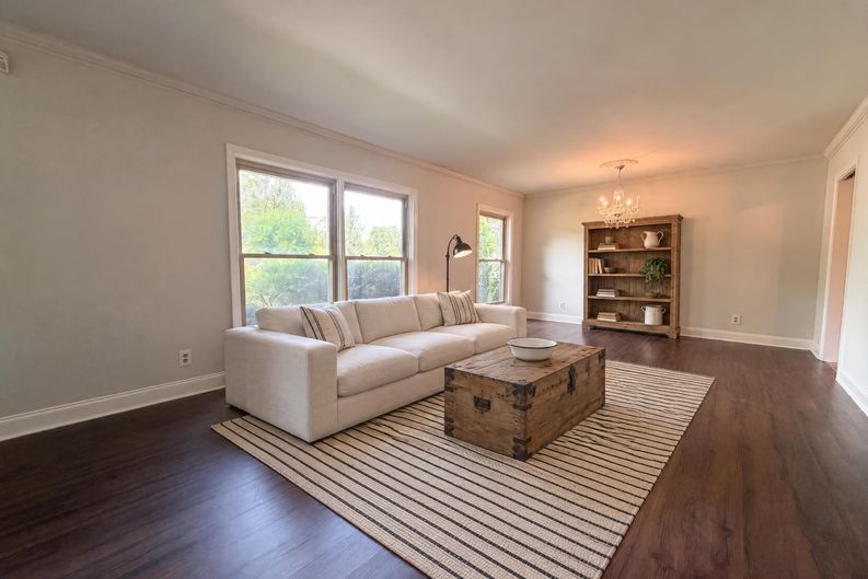 Photo 9 of 17 of 1119 Walton Dr, Murfreesboro, TN