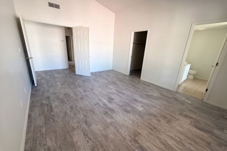 Photo 7 of 16 of 3113 W Corte Olivia, Tucson, AZ