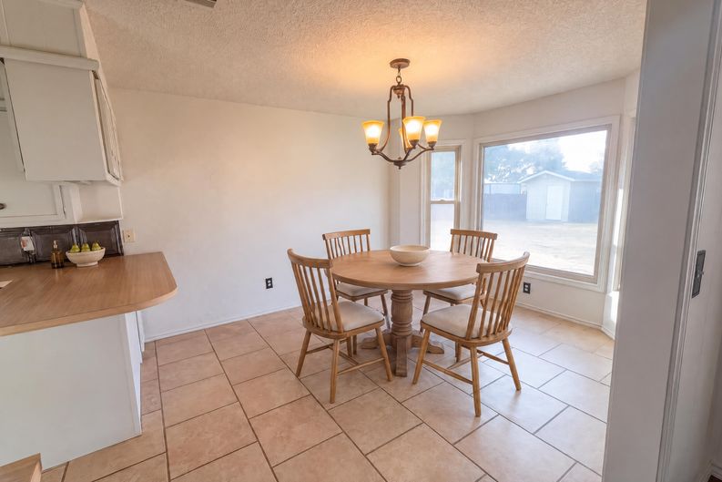 Photo 9 of 18 of 3707 110th St, Lubbock, TX