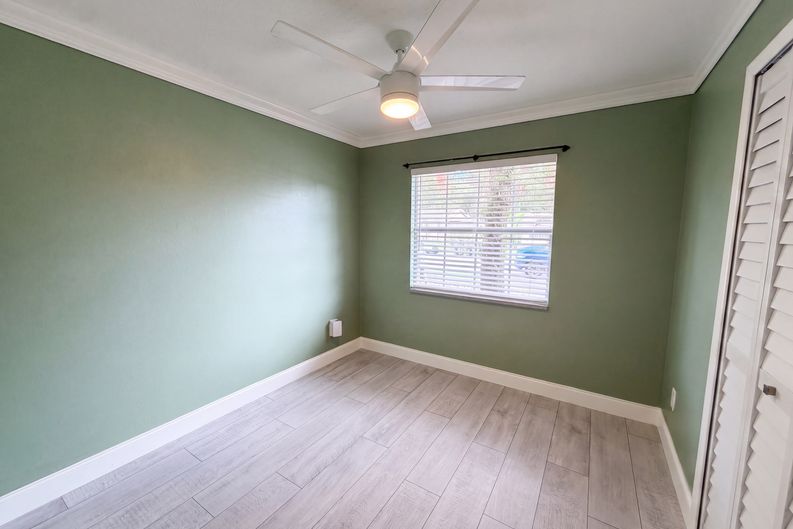 Photo 4 of 17 of 976 Liskeard Ave, Orange City, FL