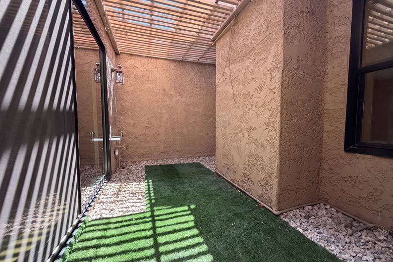 Photo 34 of 41 of 103 Camino Arroyo S, Palm Desert, CA