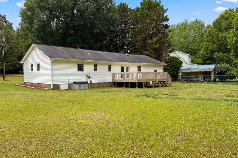 Photo 20 of 22 of 4061 Williams Mill Rd, Burlington, NC