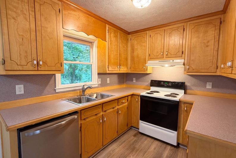 Photo 8 of 22 of 8181 Highland Dr SW, Covington, GA
