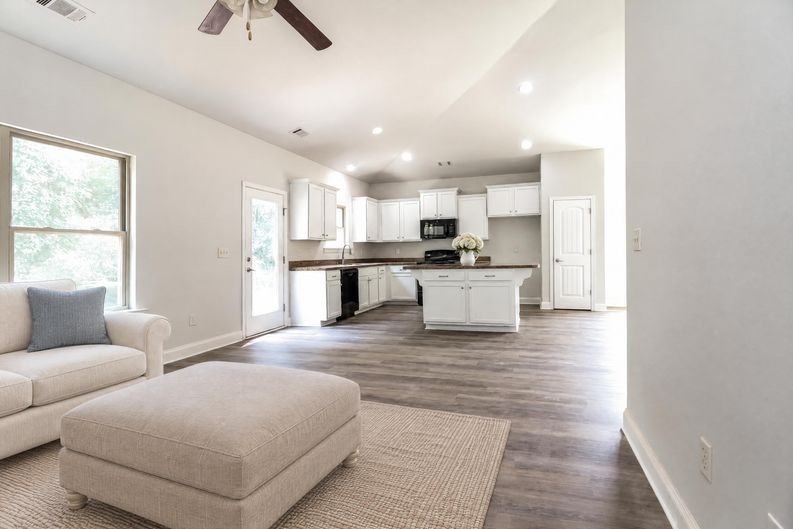Photo 6 of 16 of 118 Winterwood Ct, Roebuck, SC