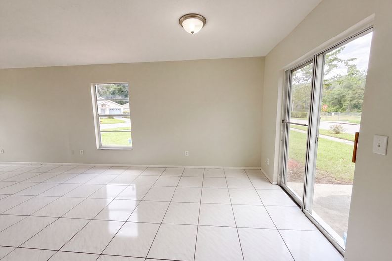 Photo 9 of 22 of 1611 Callie Ct, Apopka, FL