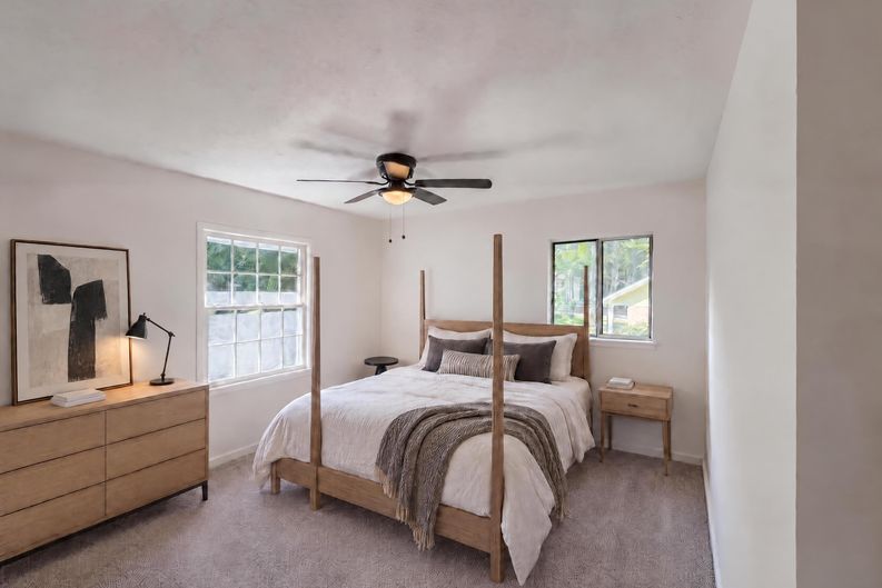 Photo 8 of 16 of 1010 Buckhurst Dr, Atlanta, GA