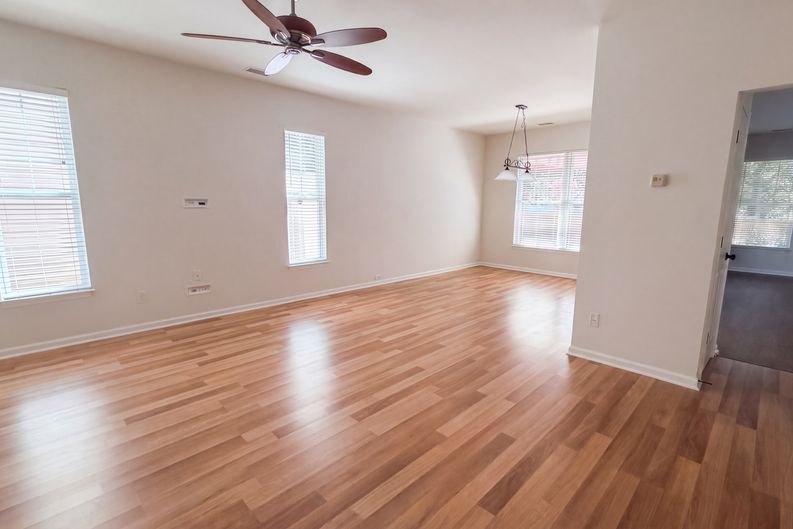 Photo 3 of 17 of 12740 Windyedge Rd, Huntersville, NC