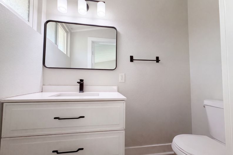Photo 7 of 14 of 8869 Tangelo Ave, Fontana, CA