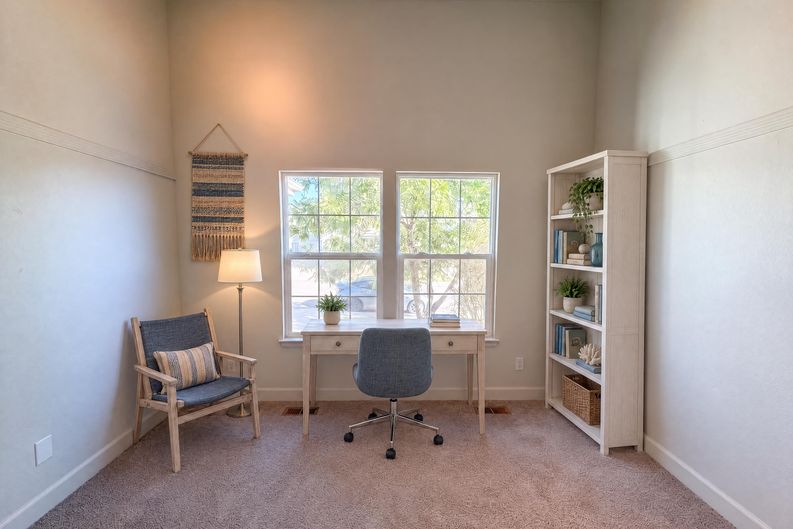 Photo 7 of 27 of 10009 Strathfield Ln, Highlands Ranch, CO