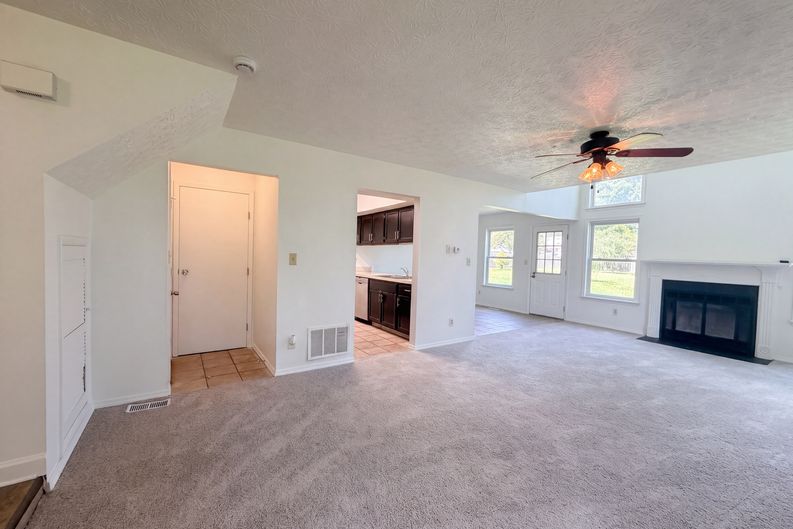 Photo 7 of 30 of 7761 Sagemeadow Ct, Columbus, OH