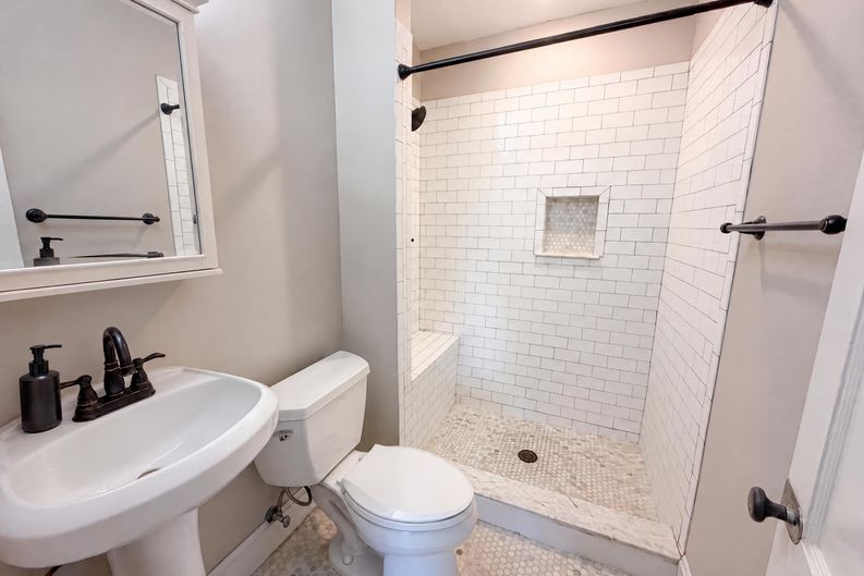 Photo 5 of 15 of 1521 W River Shore Way, Tampa, FL