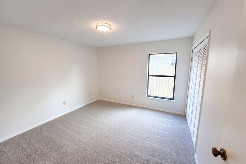 Photo 14 of 20 of 3339 Paisley Cir, Orlando, FL