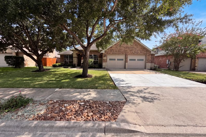 Photo 21 of 22 of 13804 Long Shadow Dr, Manor, TX