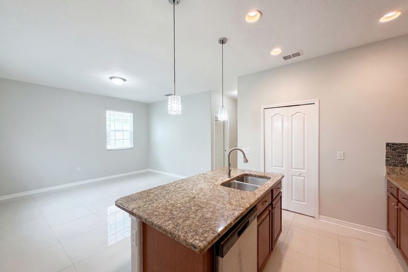 Photo 22 of 26 of 1308 Seburn Rd, Apopka, FL