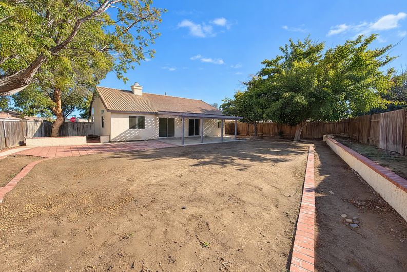 Photo 18 of 19 of 13759 Clear Valley Rd, Victorville, CA