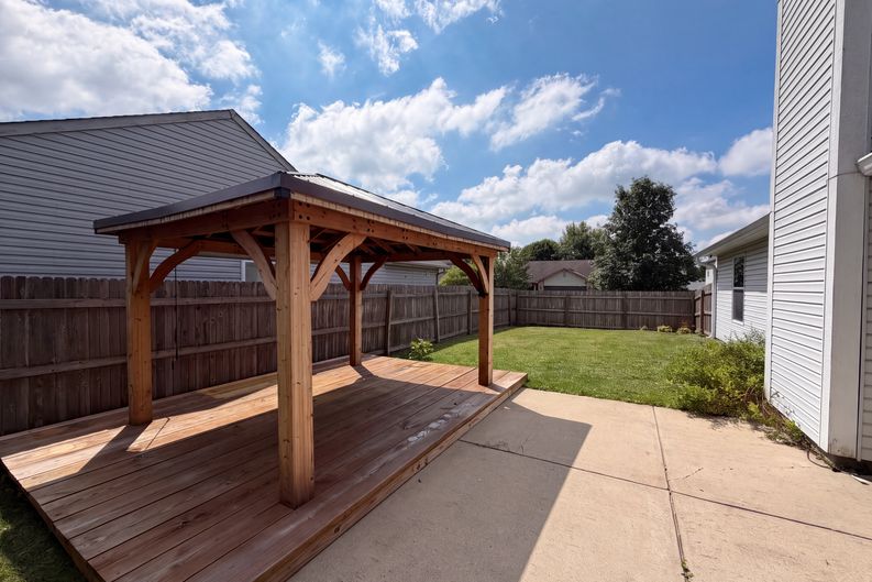 Photo 13 of 16 of 345 Leffler Dr, Indianapolis, IN
