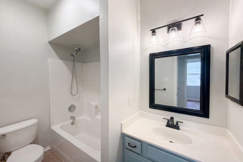 Photo 18 of 27 of 12609 Black Cherry Ln, Euless, TX