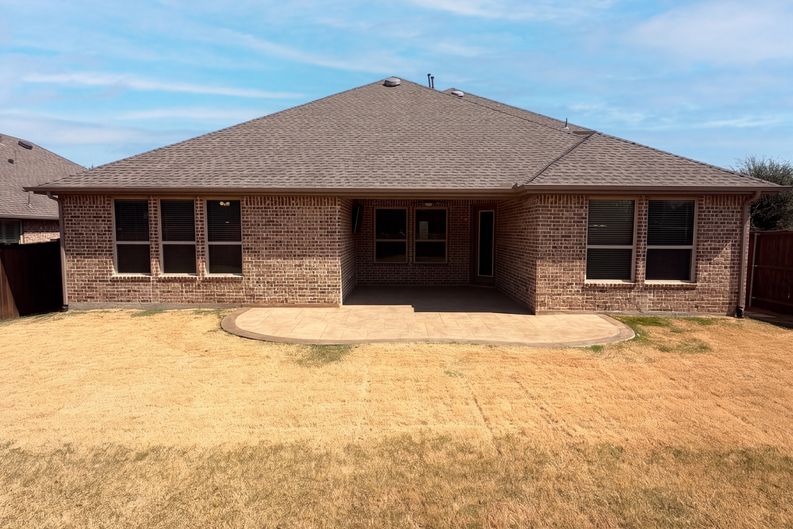 Photo 5 of 31 of 9920 Pikes Peak Pl, Little Elm, TX