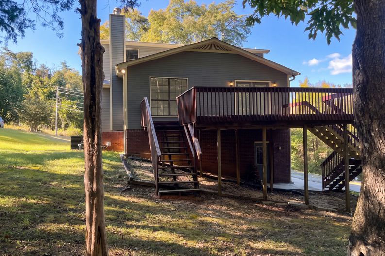 Photo 5 of 30 of 8857 Lakeridge Ter, Pinson, AL