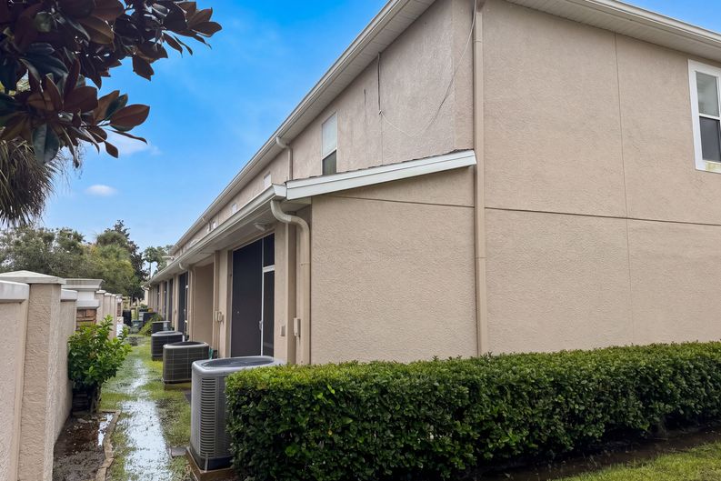 Photo 17 of 20 of 16315 Swan View Cir, Odessa, FL
