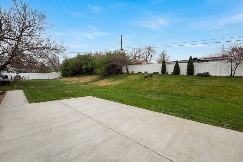 Photo 17 of 19 of 510 Wicklow Dr, Ballwin, MO