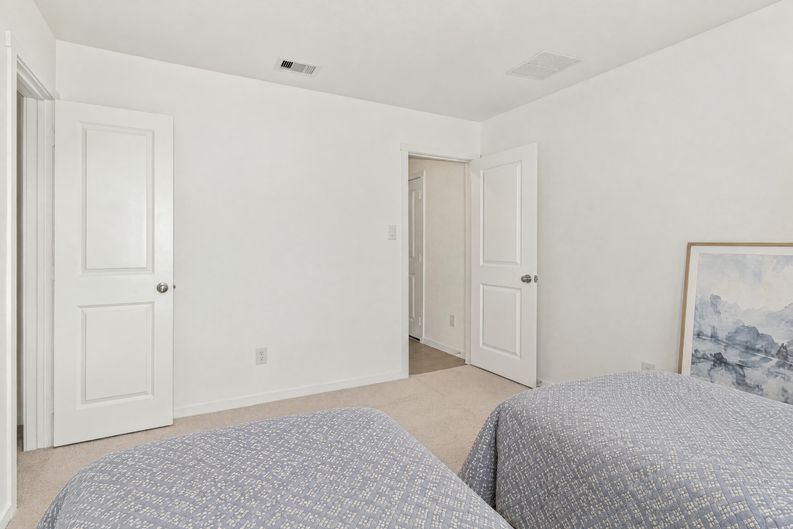 Photo 20 of 25 of 113 Meadowbrook Dr, Odem, TX