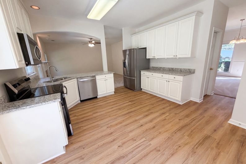 Photo 10 of 55 of 3772 Havenmist Cv, Suwanee, GA