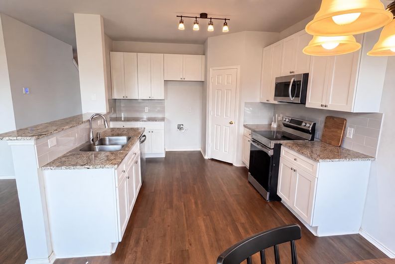 Photo 8 of 22 of 2220 Sumac Dr, Little Elm, TX
