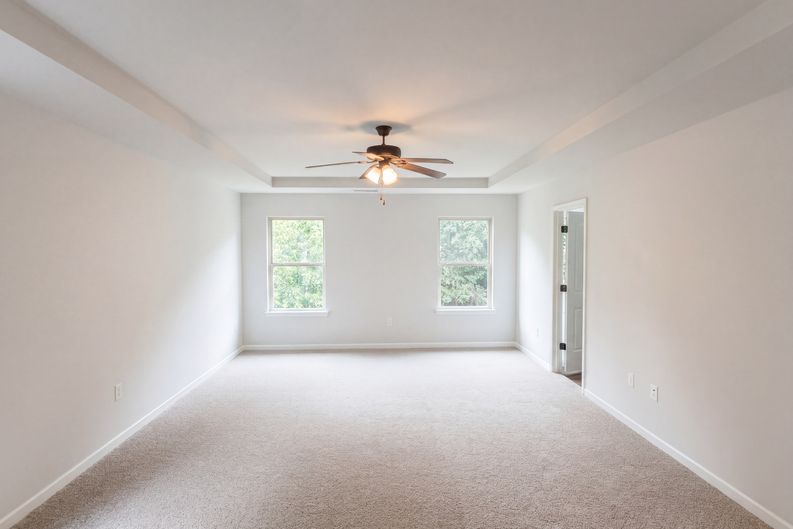 Photo 4 of 26 of 5053 Pioneer Pkwy, McDonough, GA