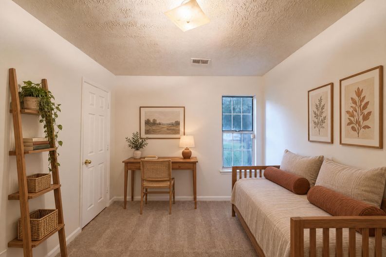 Photo 8 of 29 of 4320 Southvale Dr, Decatur, GA