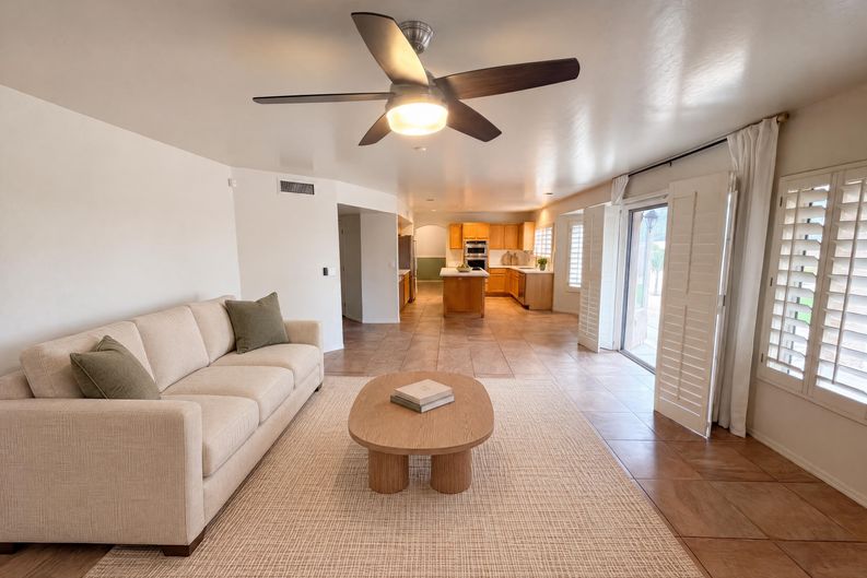 Photo 6 of 29 of 13444 N 13th St, Phoenix, AZ