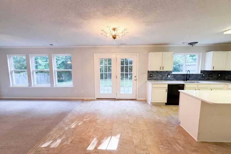 Photo 6 of 18 of 2502 Harwood Hills Ln, Charlotte, NC