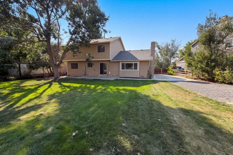 Photo 35 of 39 of 20890 E Sussex Ct, Parker, CO