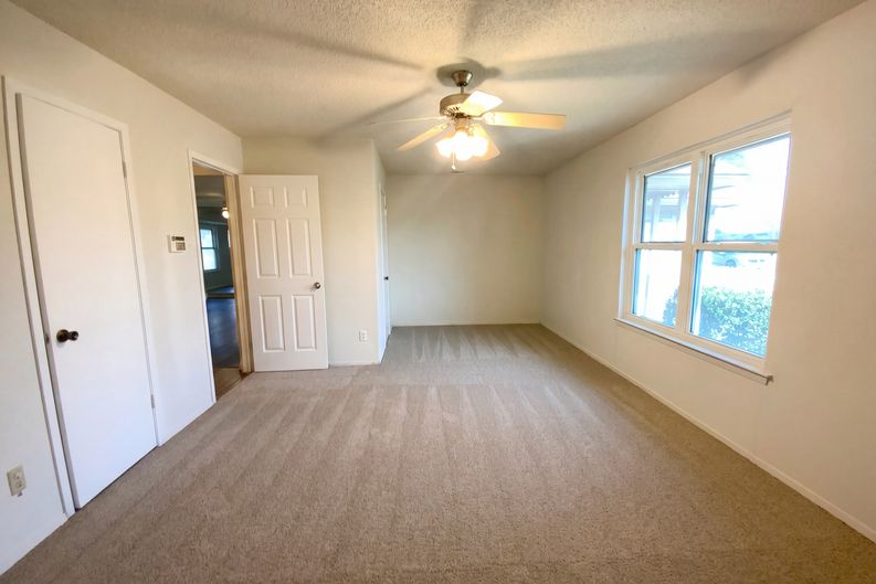 Photo 9 of 16 of 1407 Rose Ave, Killeen, TX