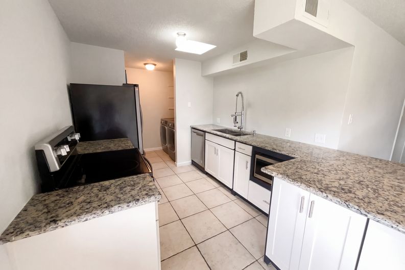 Photo 6 of 16 of 3801 Grecian Ct, Plano, TX