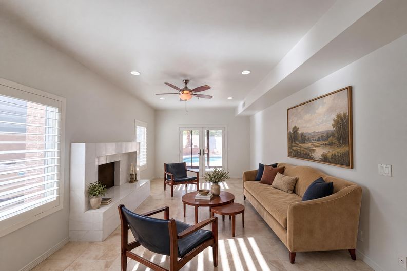 Photo 10 of 36 of 10240 E Cochise Dr, Scottsdale, AZ