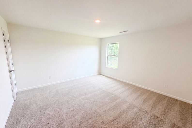 Photo 16 of 25 of 2048 Massey Ln, Winder, GA
