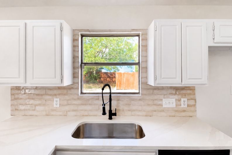 Photo 6 of 20 of 13800 Spring Heath Rd, Pflugerville, TX