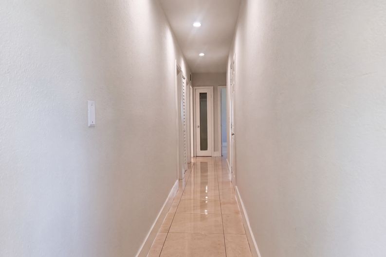 Photo 12 of 22 of 6200 SW 109th Ave, Miami, FL