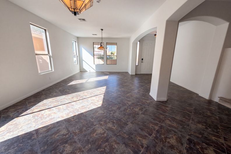 Photo 17 of 64 of 15033 W Aster Dr, Surprise, AZ
