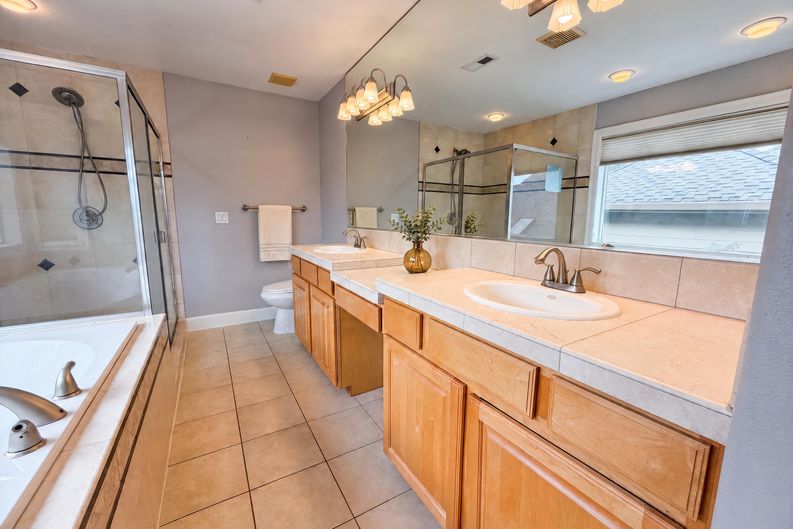 Photo 16 of 22 of 14210 SE Rolling Meadows Dr, Happy Valley, OR
