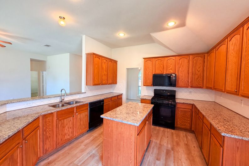 Photo 12 of 16 of 6401 Marquett Dr, Rowlett, TX