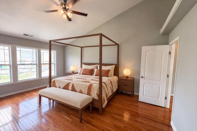 Photo 8 of 16 of 4034 Patriot Ridge Ct, Raleigh, NC
