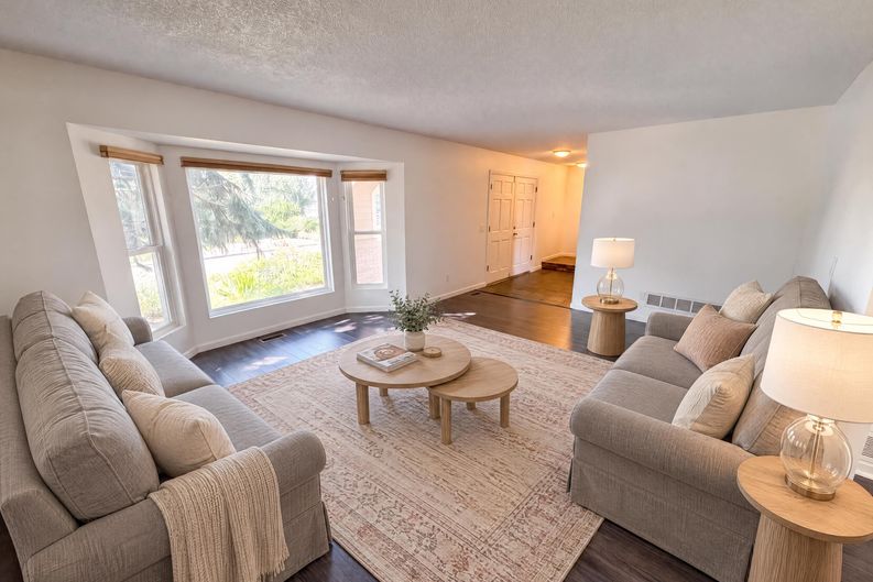 Photo 7 of 39 of 20890 E Sussex Ct, Parker, CO