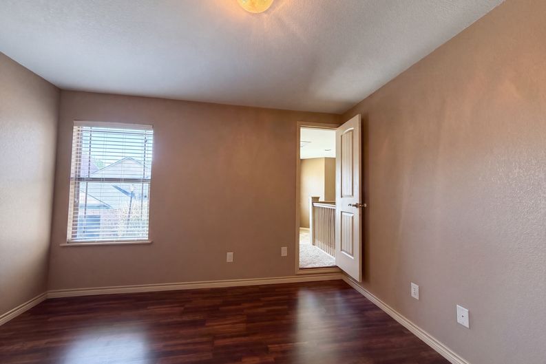 Photo 17 of 20 of 5107 Chesterfield Pl, Arlington, TX